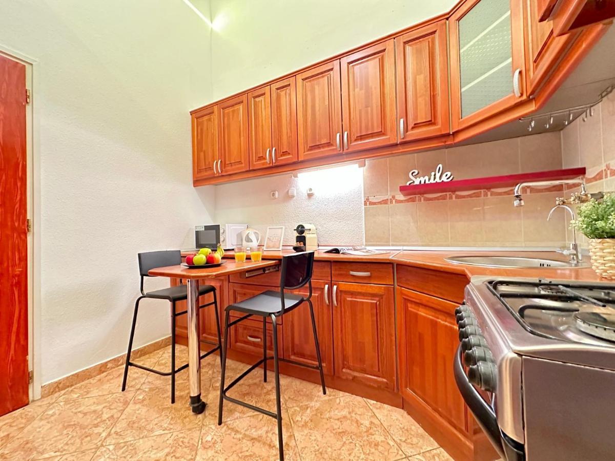 Elizabeth'S Treasure Deluxe Apartment Budapest Exterior photo